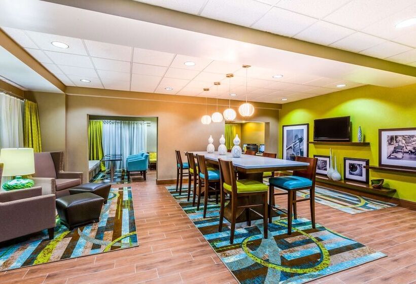 هتل Hampton Inn Huntsville Arsenal/south Pkway