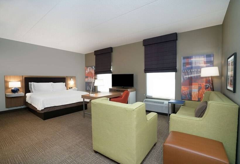 هتل Hampton Inn Madison Huntsville Airport