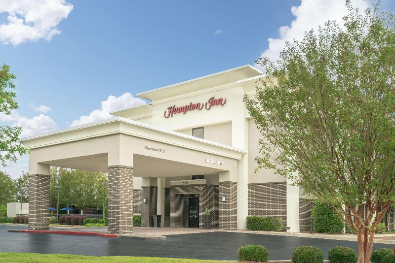 هتل Hampton Inn Madison Huntsville Airport