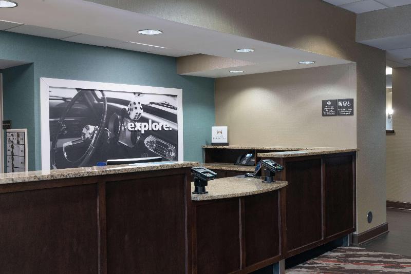 هتل Hampton Inn Madison Huntsville Airport