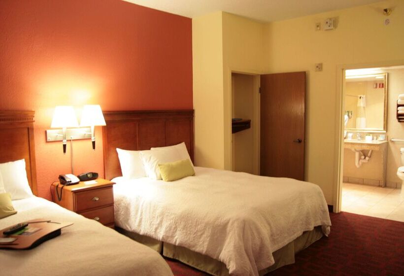 هتل Hampton Inn Joliet  I80