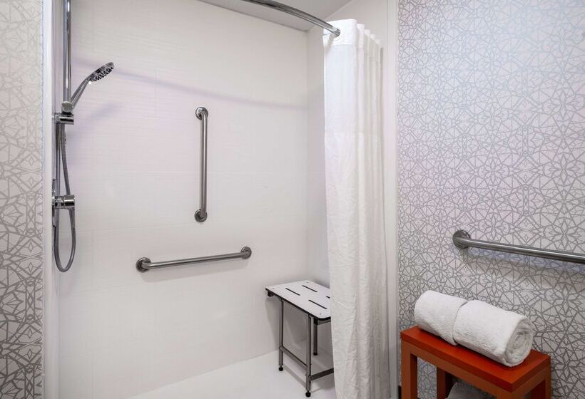 هتل Hampton Inn Joliet  I80