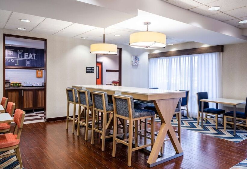 هتل Hampton Inn Joliet  I80