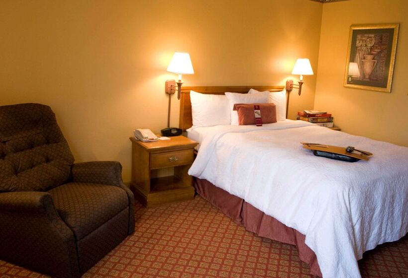 בית מלון כפרי Hampton Inn Lafayette