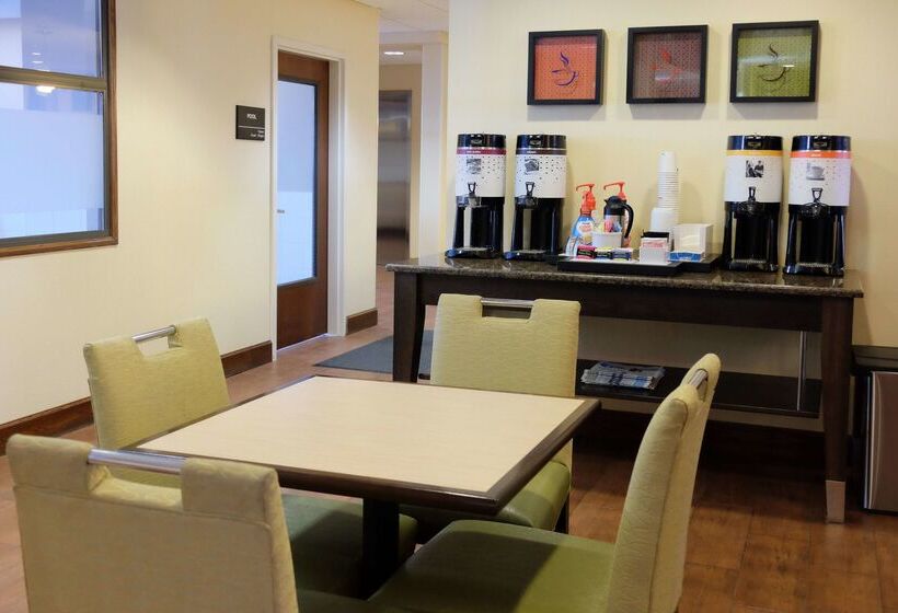 호텔 Hampton Inn Lima