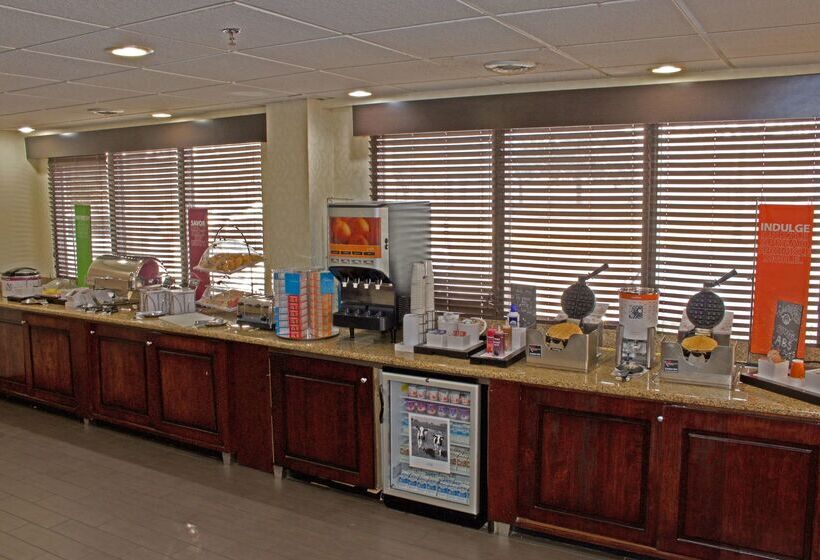 هتل Hampton Inn Norfolk/chesapeake