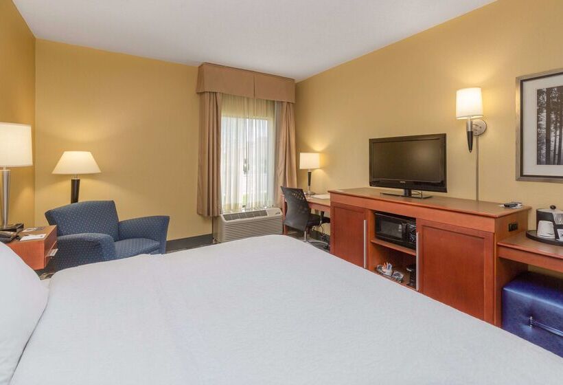 בית מלון כפרי Hampton Inn Owensboro South