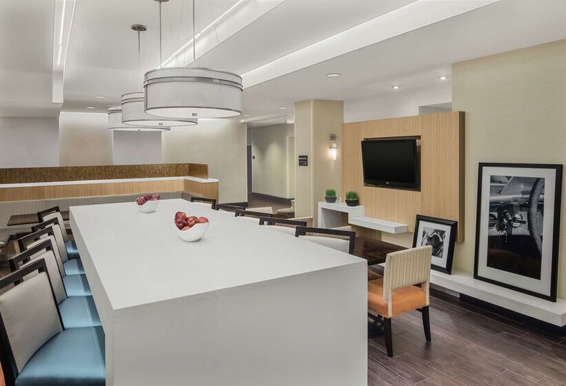 酒店 Hampton Inn Richmondsouthwesthull Street