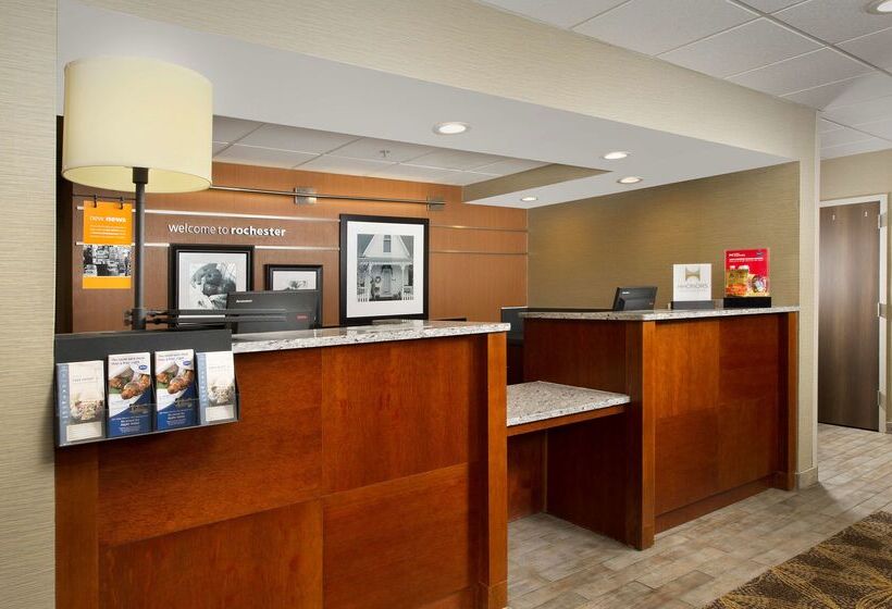هتل Hampton Inn Rochester Greece