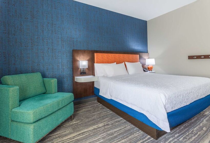 هتل Hampton Inn Sioux Falls