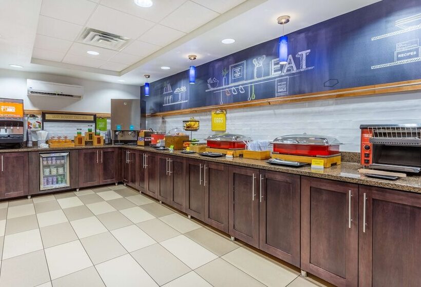 هتل Hampton Inn Sioux Falls