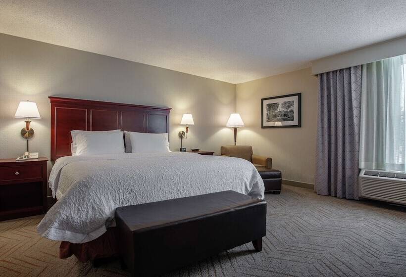هتل Hampton Inn & Suites Williamsburgrichmond Rd