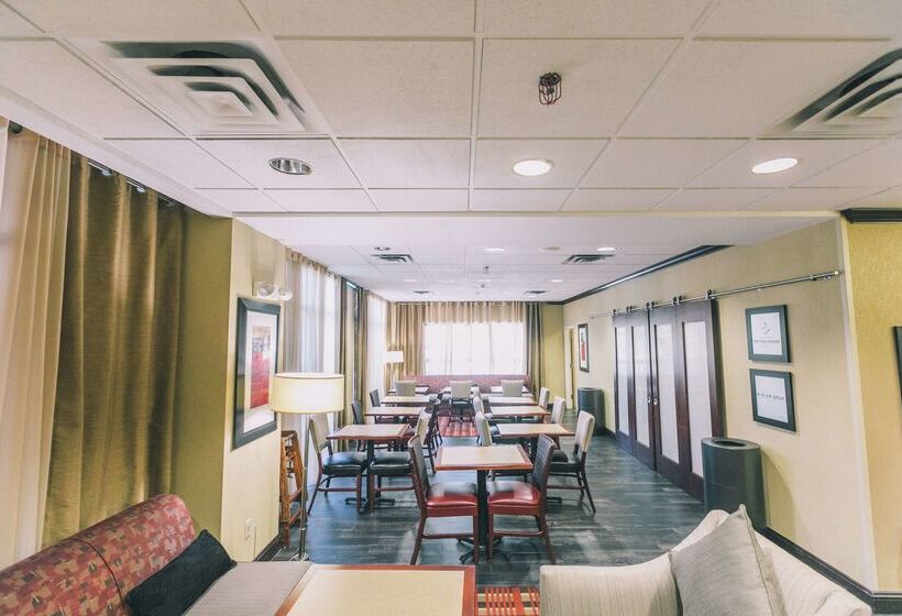 فندق Hampton Inn Tallahassee Central