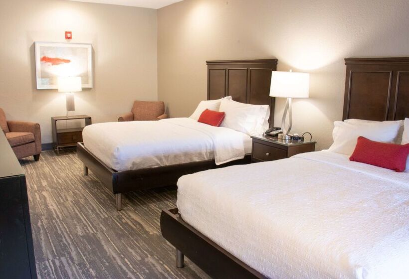 هتل Hampton Inn Tuscaloosa University