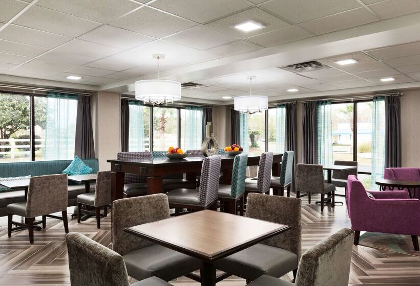 Отель Hampton Inn Waycross