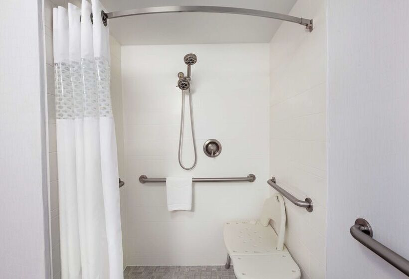 Отель Hampton Inn Waycross