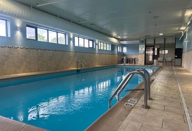 酒店 Holiday Inn Express Crestwood, An Ihg