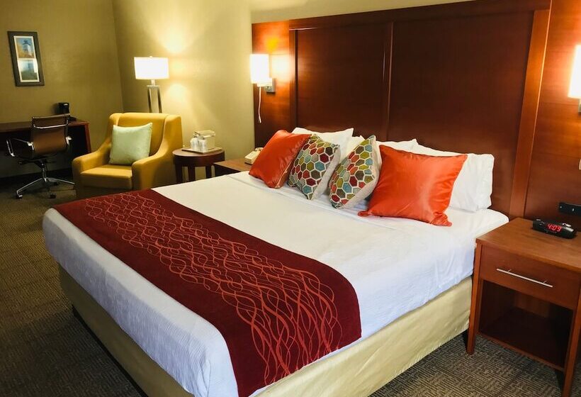 בית מלון כפרי Comfort Inn, Erie   Near Presque Isle