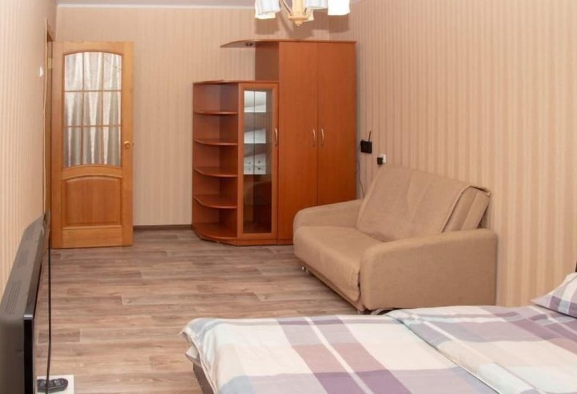 Apartment On Partizanskiy Pr. 17