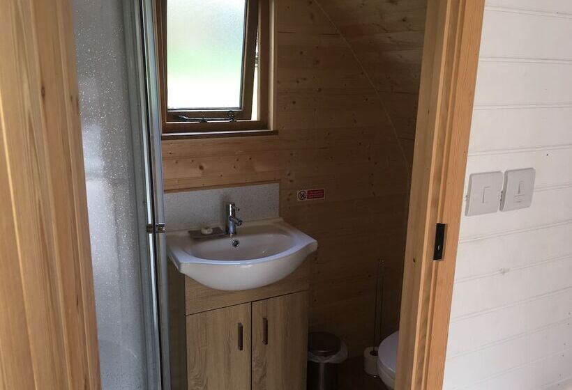 בית מלון כפרי Brynllwyd Glamping