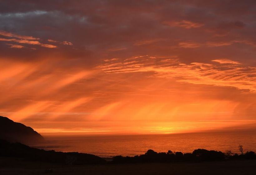 هتل Seacroft Estate