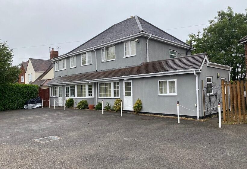 تختخواب و صبحانه Cranmore Guest House