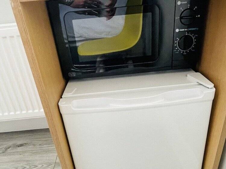 تختخواب و صبحانه Cranmore Guest House