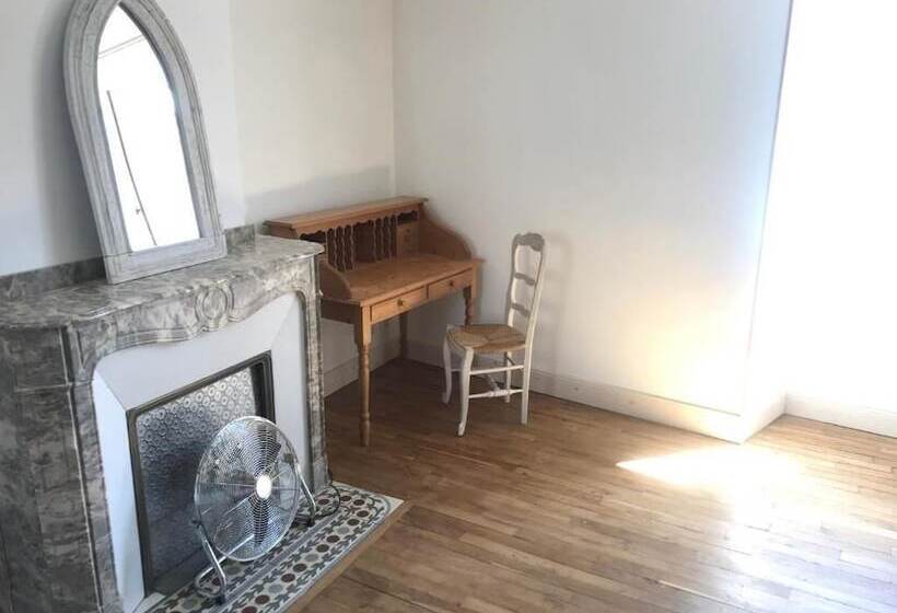 ベッドアンドブレックファースト Librairie Abelard