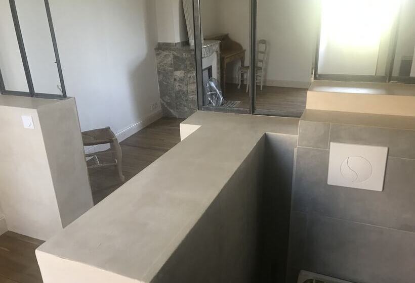 ベッドアンドブレックファースト Librairie Abelard