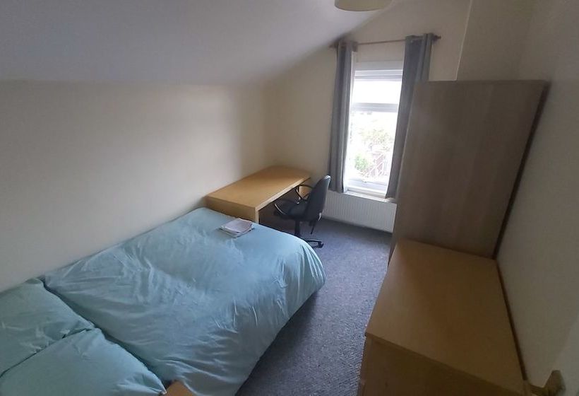 مبيت وإفطار Priestfield House