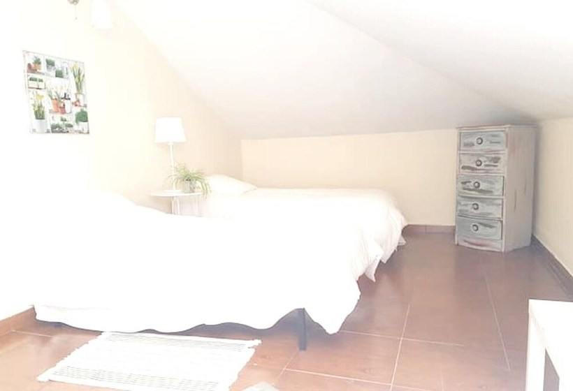 Charming House In Bastian