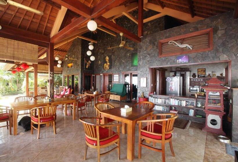 Отель Villa Alba Bali Dive Resort