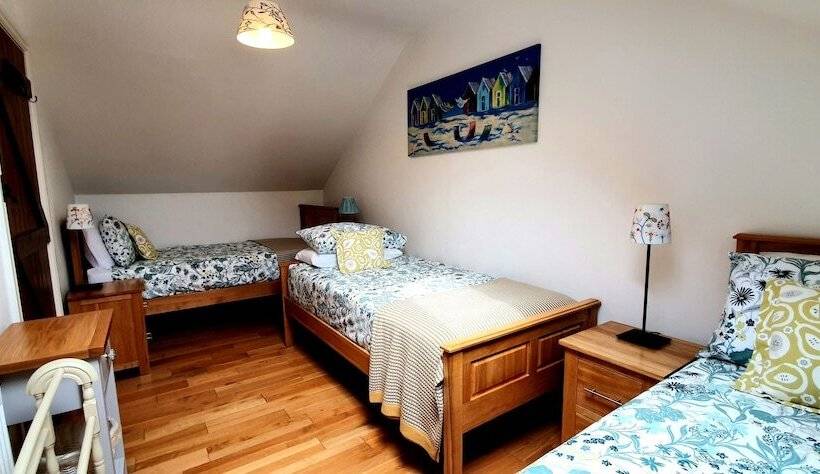 Vale View Cottages   The Stables