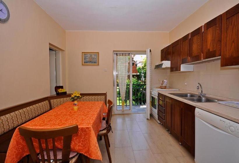 Apartments Loredana