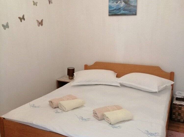 Apartment Zarace