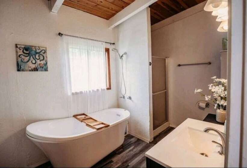 צימר Plumeria Grove Cottage