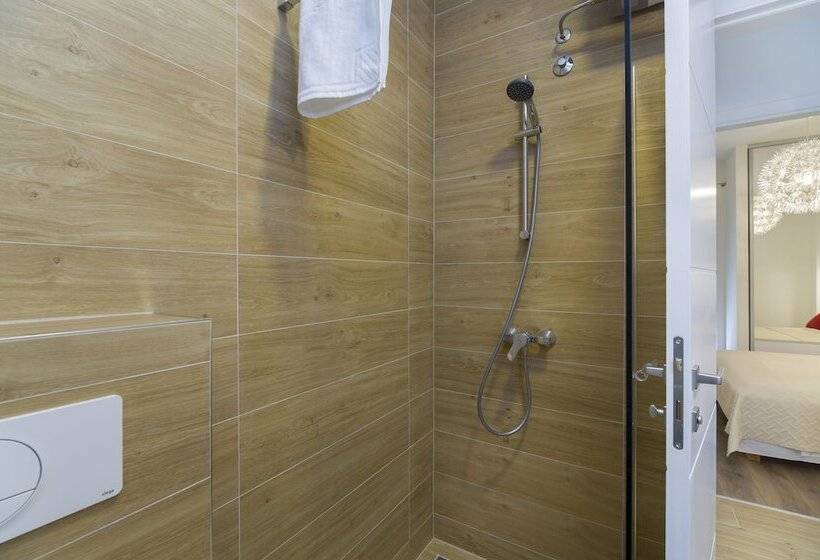 پانسیون Guest House Bulli