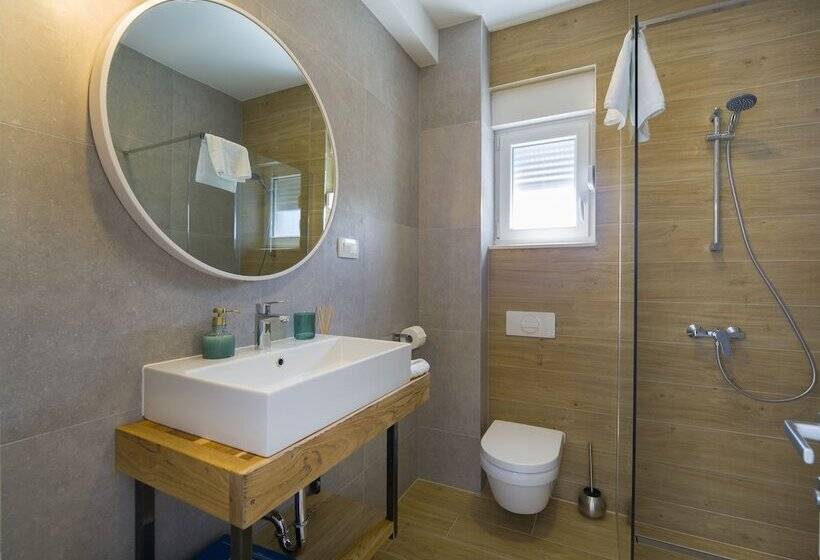 پانسیون Guest House Bulli