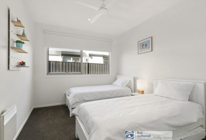 Pukeko Beach House