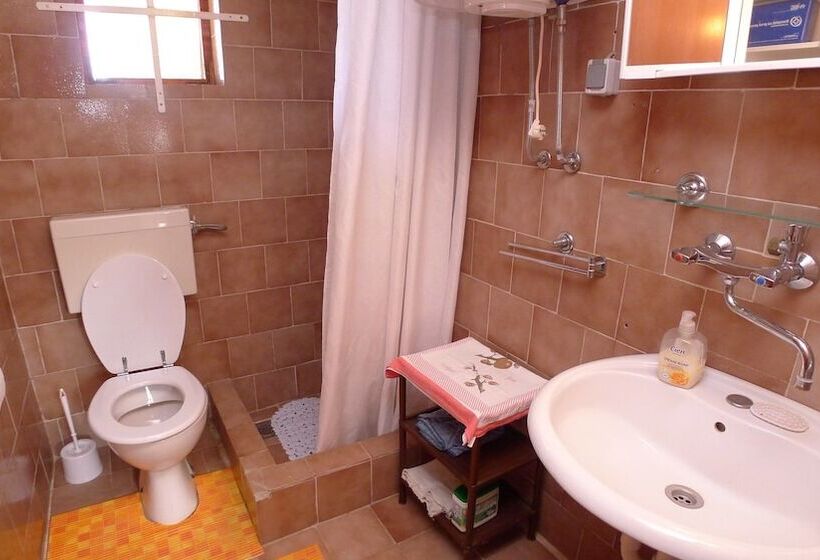 Apartment In Premantura With Garage Near Kamenjak