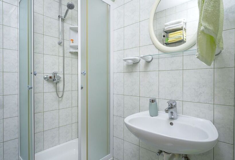 Apartments Zlata