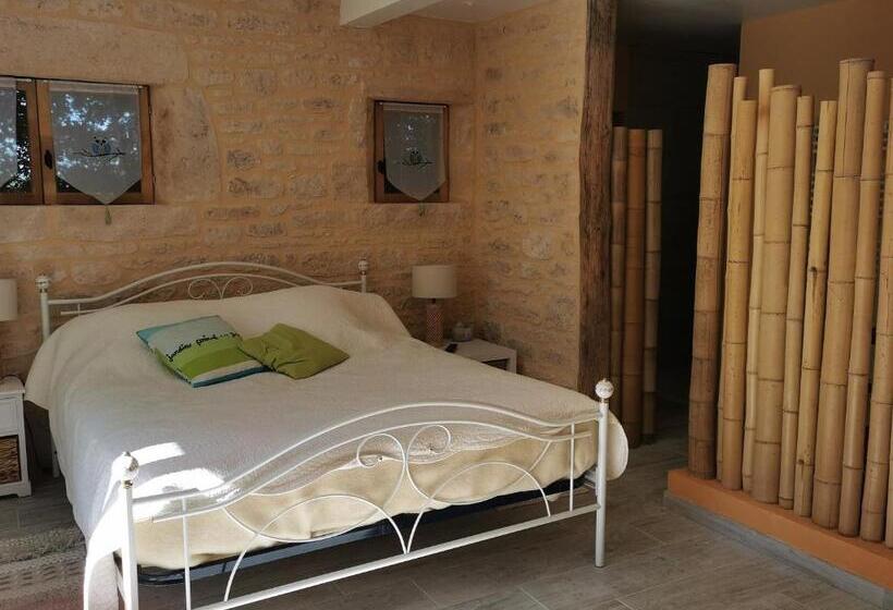 Bed and Breakfast Aux Fontaines D Eyvigues