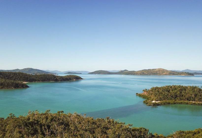 Panoramic Paradise On Shute
