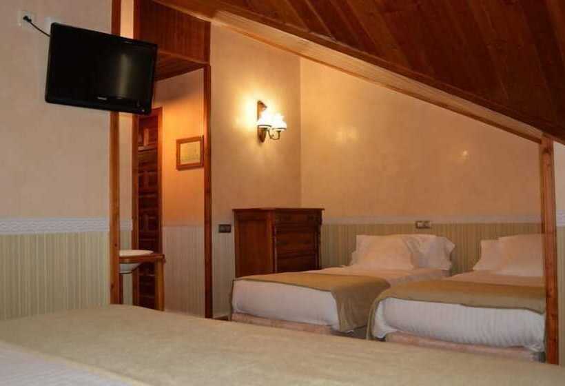 펜션 Hostal La Font