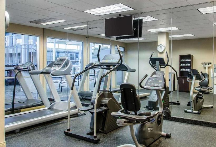 ホテル Clarion Inn Pocatello