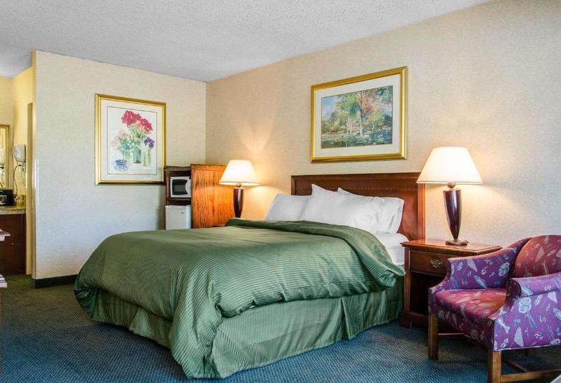 ホテル Clarion Inn Pocatello