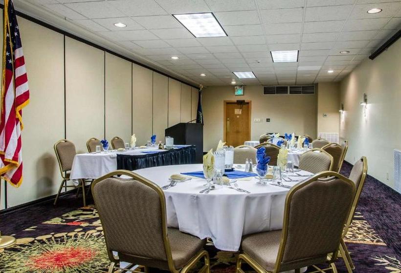 فندق Clarion Inn Pocatello