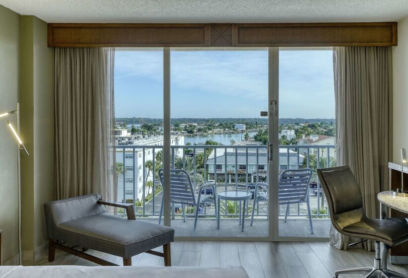 בית מלון כפרי Doubletree Beach Resort By Hilton Tampa Bay   North Redingto