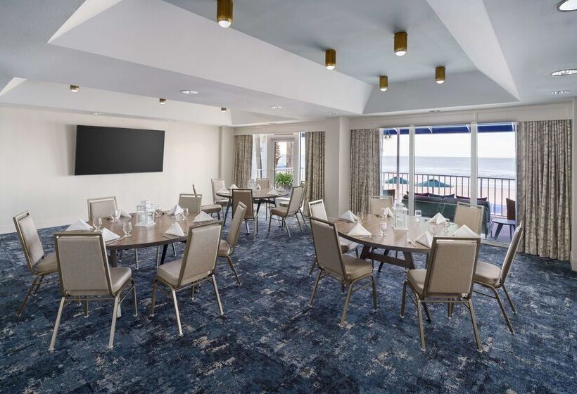 בית מלון כפרי Doubletree Beach Resort By Hilton Tampa Bay   North Redingto