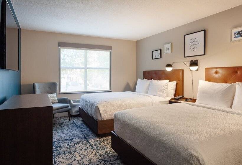 בית מלון כפרי Four Points By Sheraton Orlando Convention Center